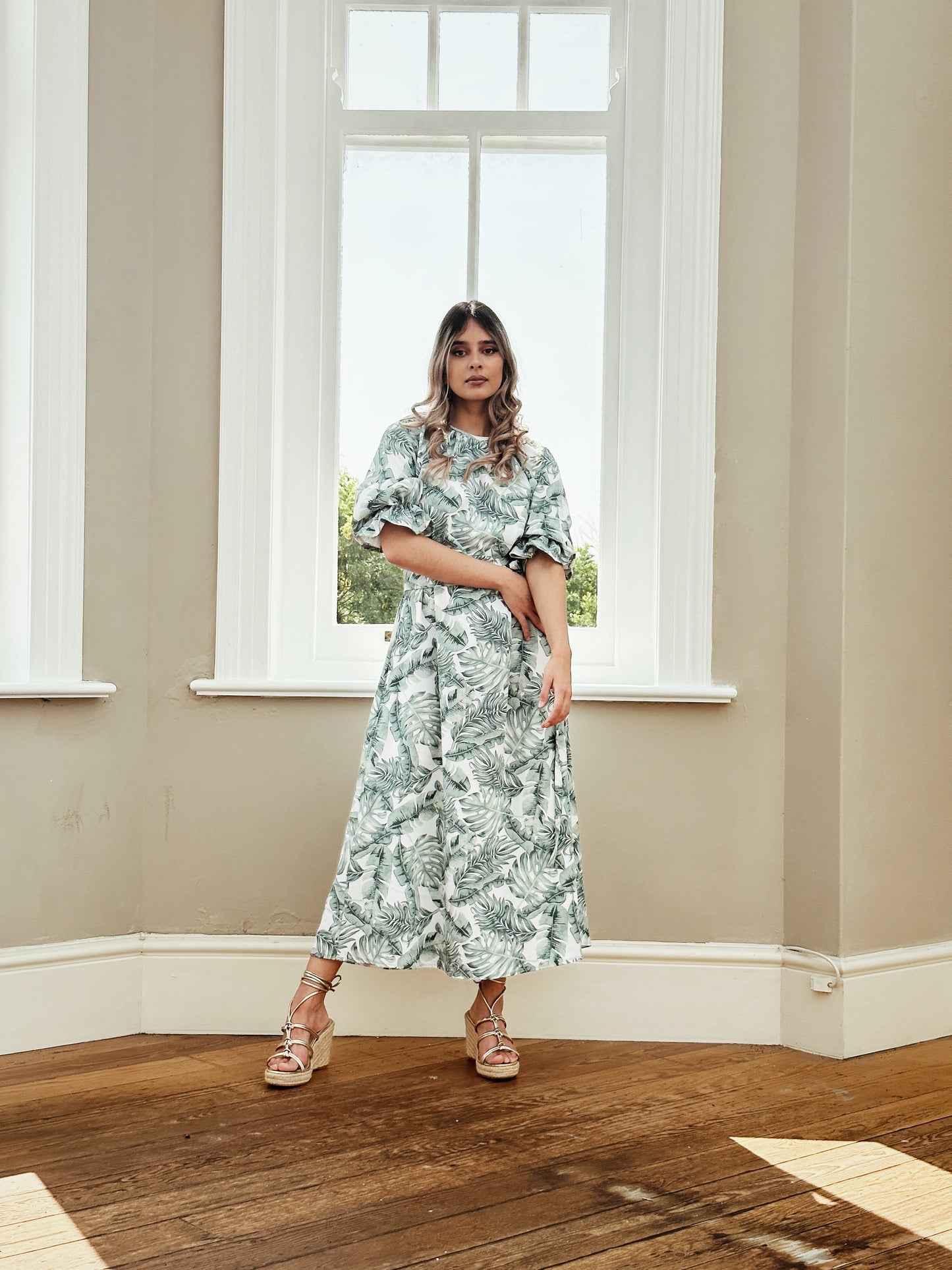 ANGIE - green and white